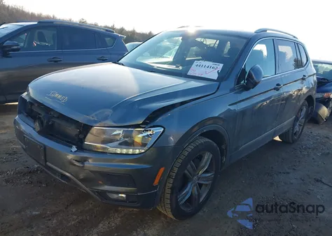 2020 Volkswagen Tiguan 2.0T Se/2.0T Se R-Line Black/2.0T Sel из США, поврежденный, VIN 3VV2B7AX1LM182513